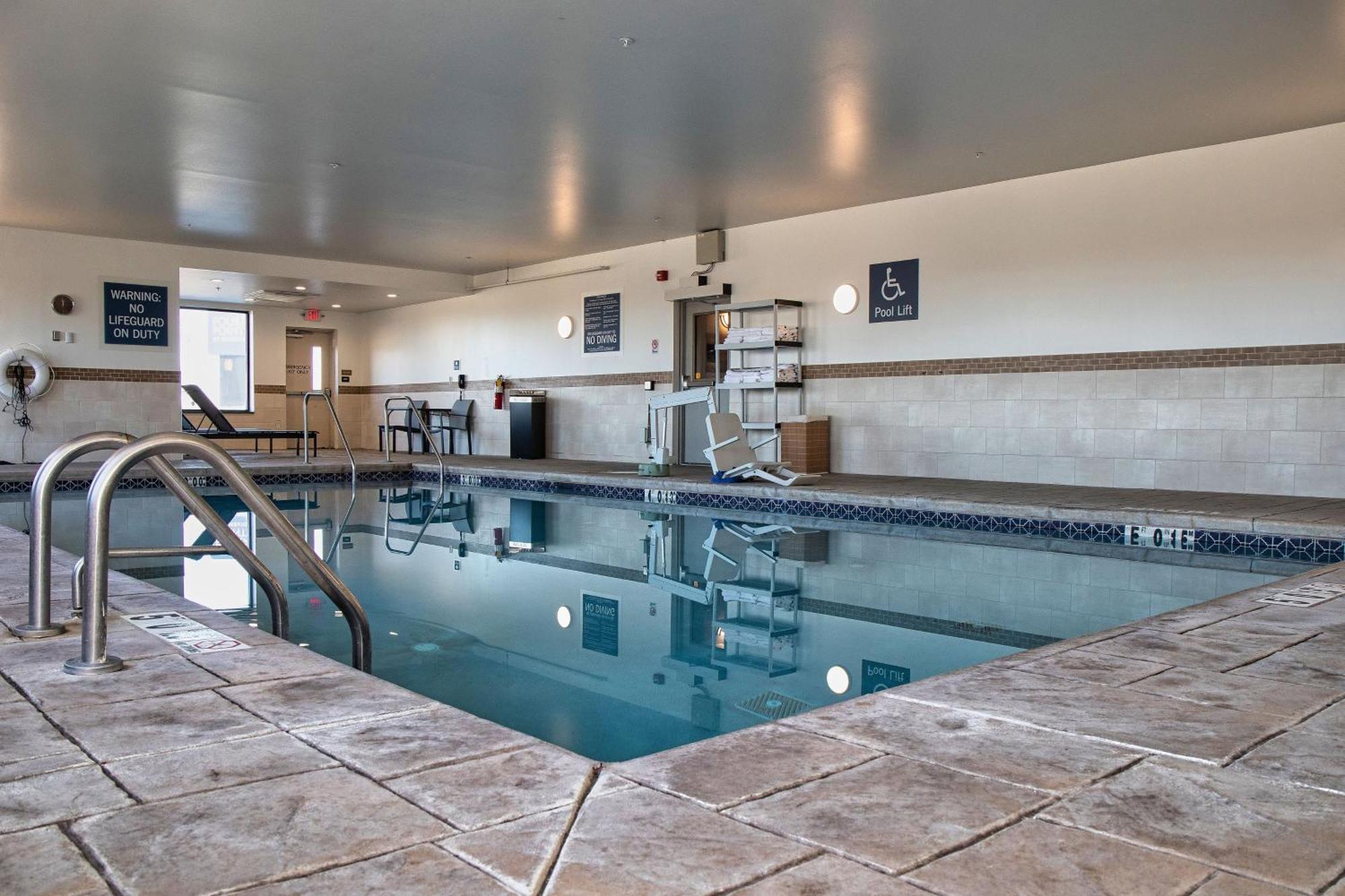 Four Points By Sheraton Allentown Lehigh Valley Exterior photo